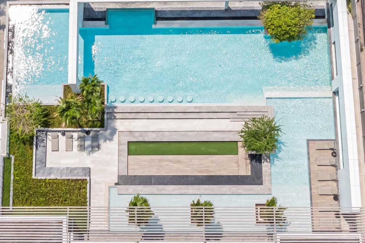 Aeras Beachfront Condominium Jomtien Beach Exterior foto