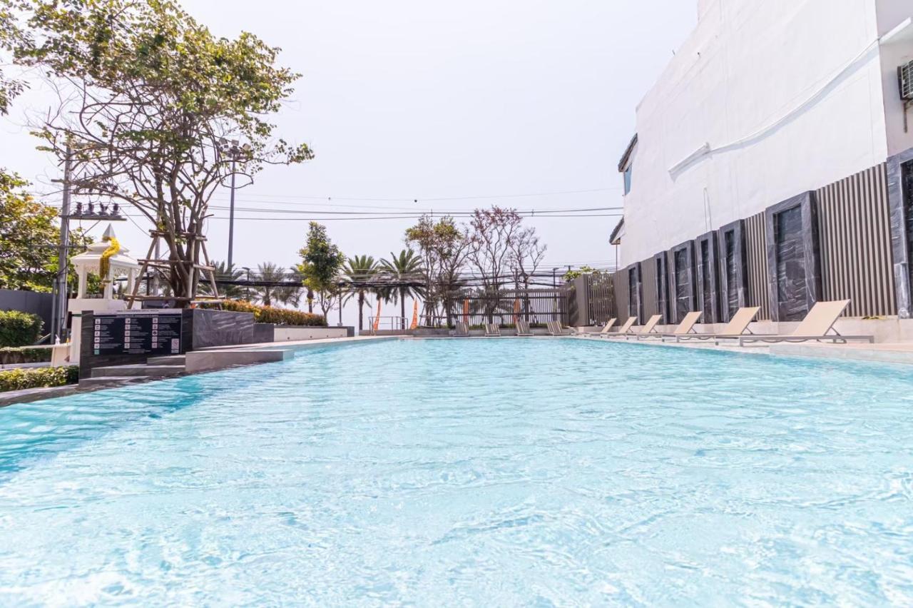 Aeras Beachfront Condominium Jomtien Beach Exterior foto